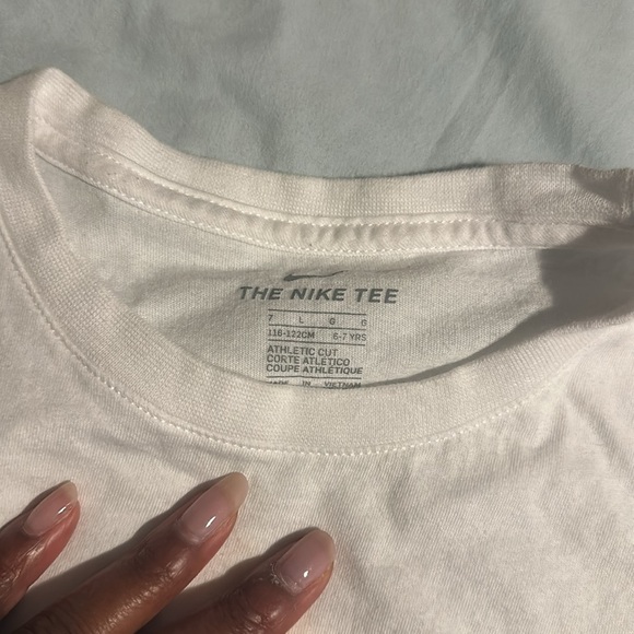 Nike T-Shirt - Picture 2 of 3